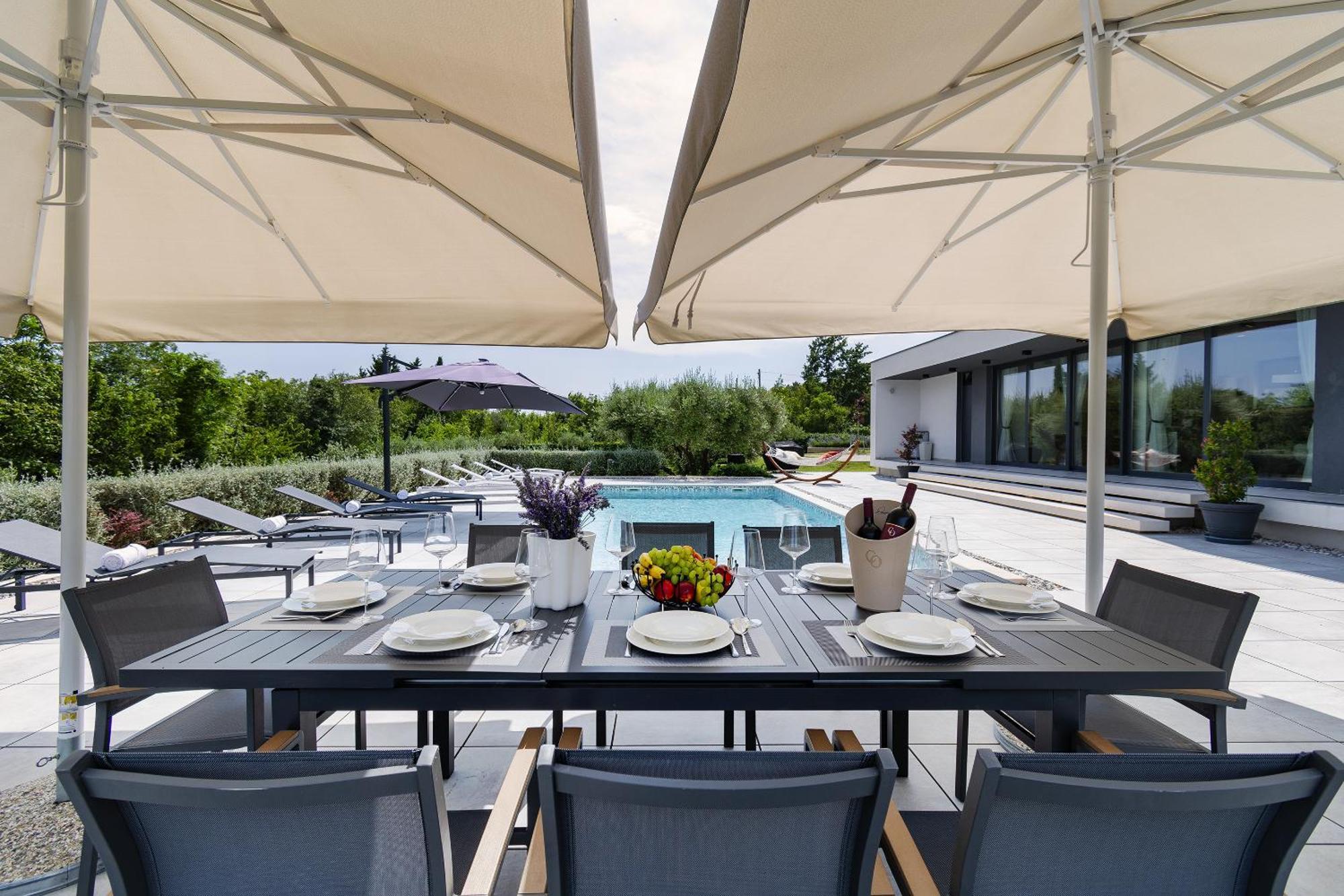 Martincic Residence - 5 Stars Luxury With Pool Heating On 4000M2 Rakalj Ngoại thất bức ảnh