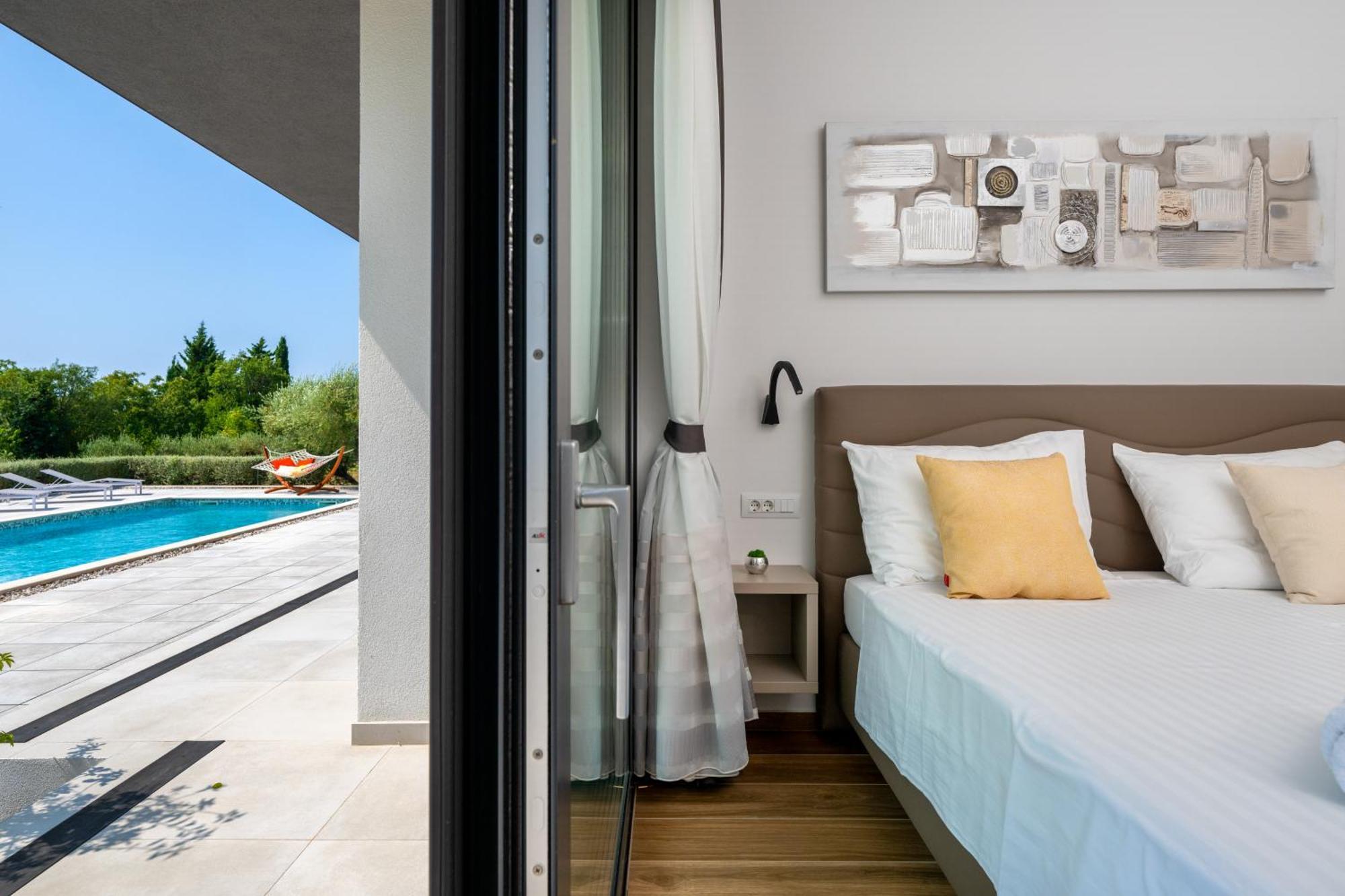 Martincic Residence - 5 Stars Luxury With Pool Heating On 4000M2 Rakalj Ngoại thất bức ảnh